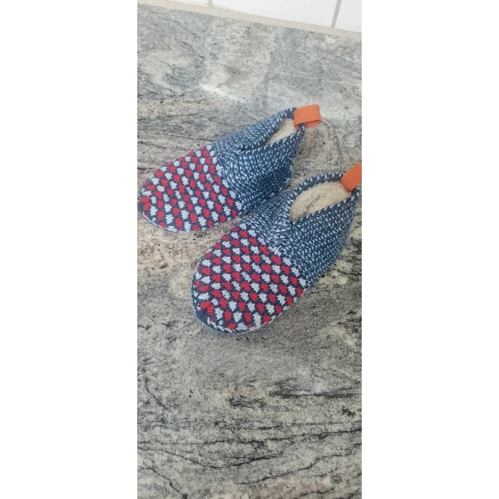 Bombas Blue and Red Knitted Gripper Slippers Size 5-7
